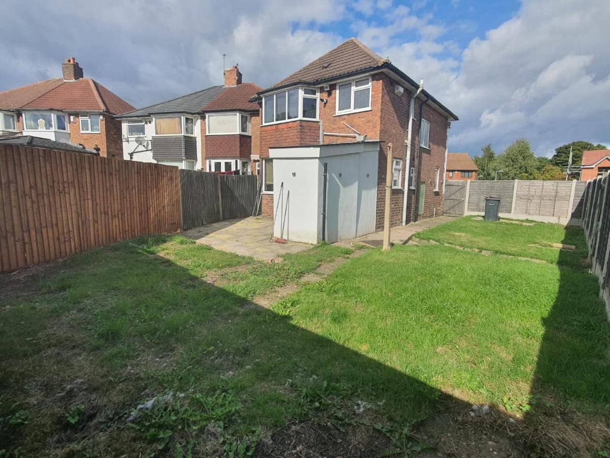 Stylish And Homey 3 Bedroom House With Free Parking & Wi-Fi Minworth Exterior foto