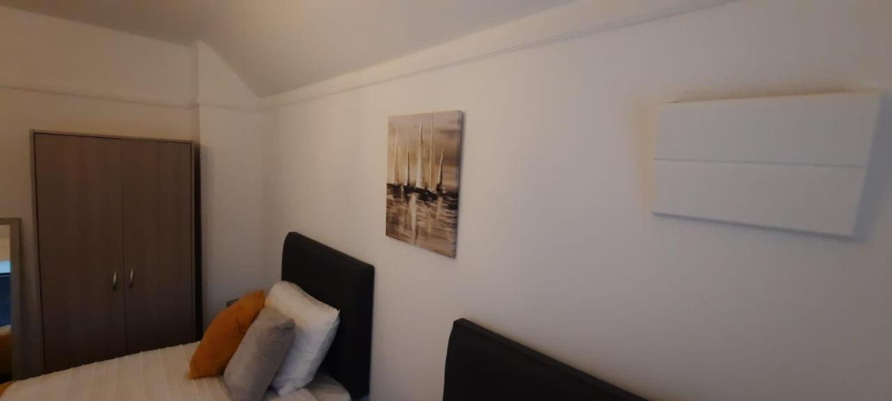 Stylish And Homey 3 Bedroom House With Free Parking & Wi-Fi Minworth Exterior foto